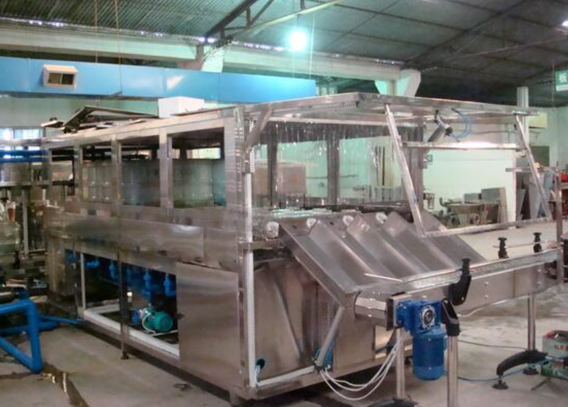 ��������͸Ĥ��Ӱ������